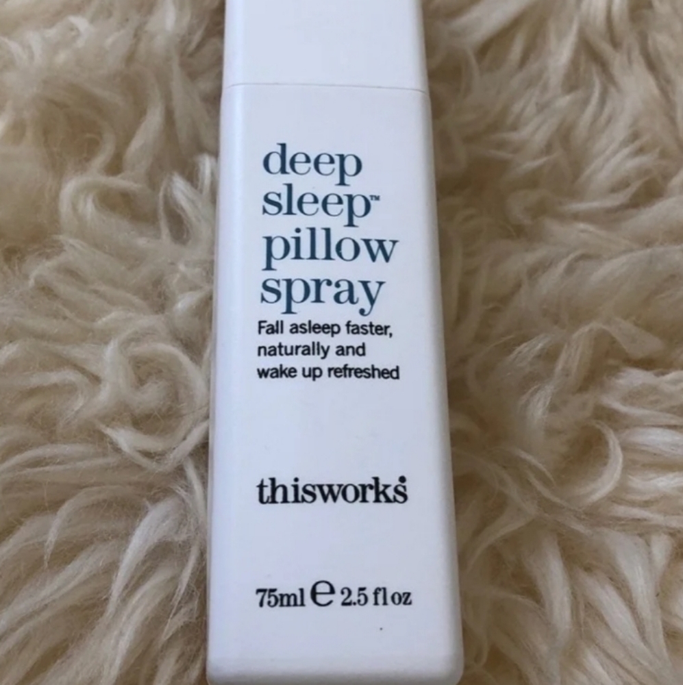 Deep sleep pillow spray